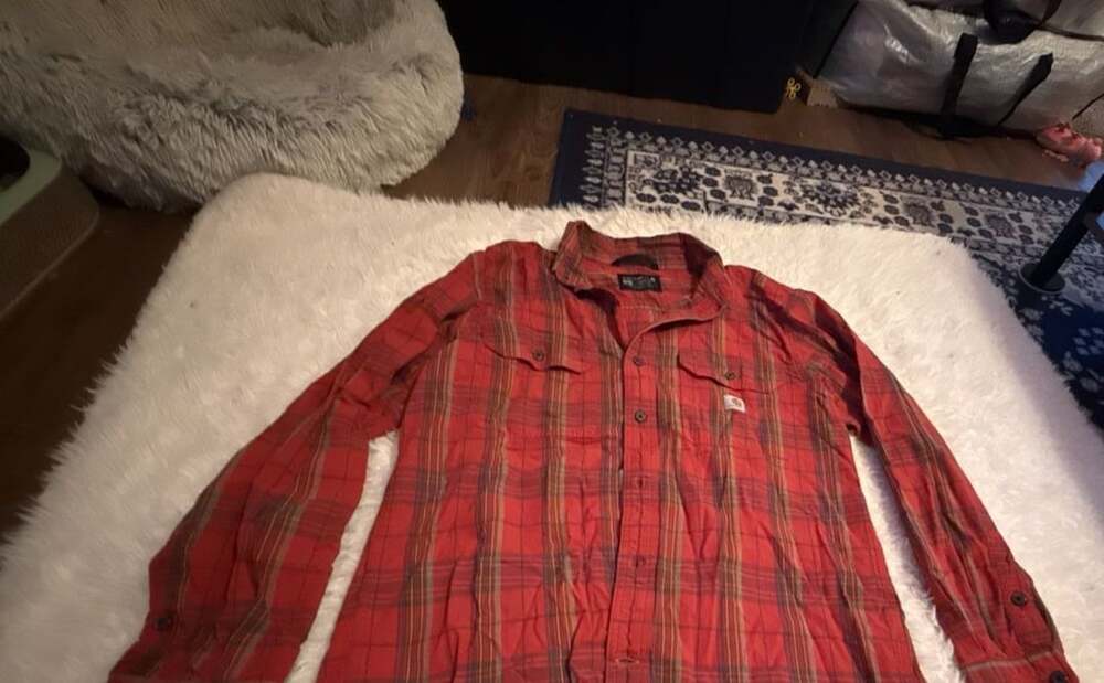 Carhartt Loose Fit Red Plaid Long Sleeve Work Shirt Model TW4447-M Size Medium